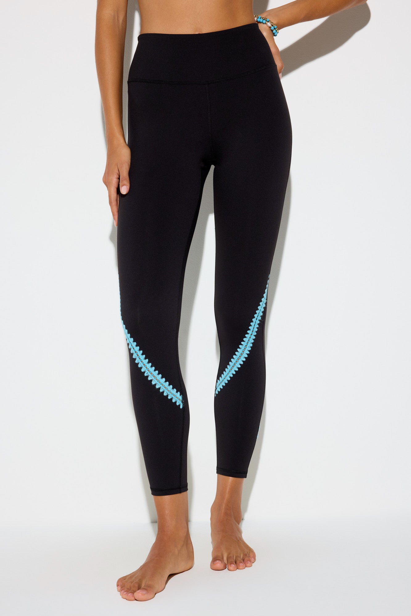 Nirvana Om Crochet Legging